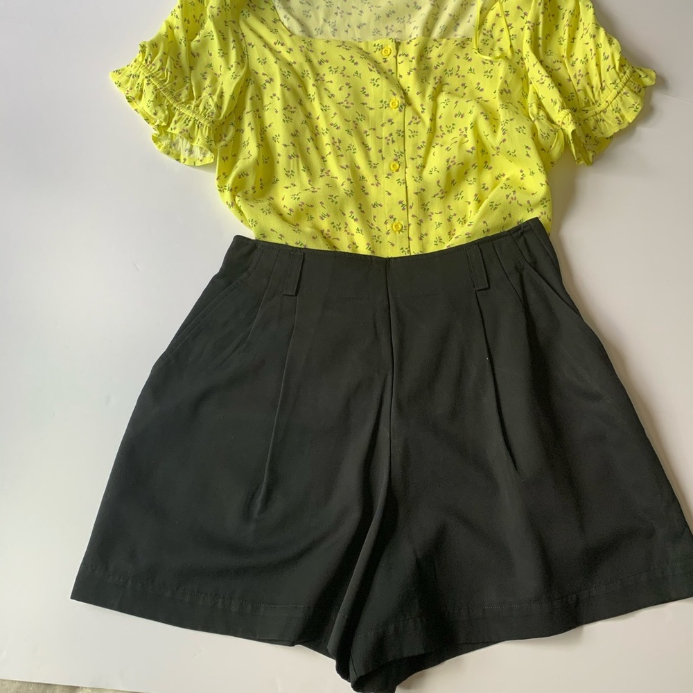 GAP high waisted shorts
